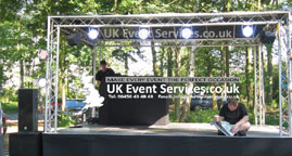 outdoor stage with roof cover for events